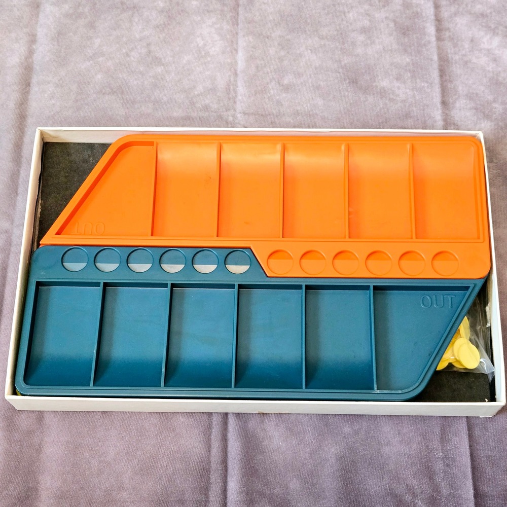 Vintage Pass It On Board Game Complete - Picture 2 of 8